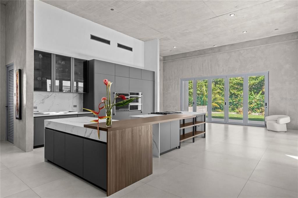 En Venta: $2,500,000 (3 camas, 5 baños, 7450 Pies cuadrados)