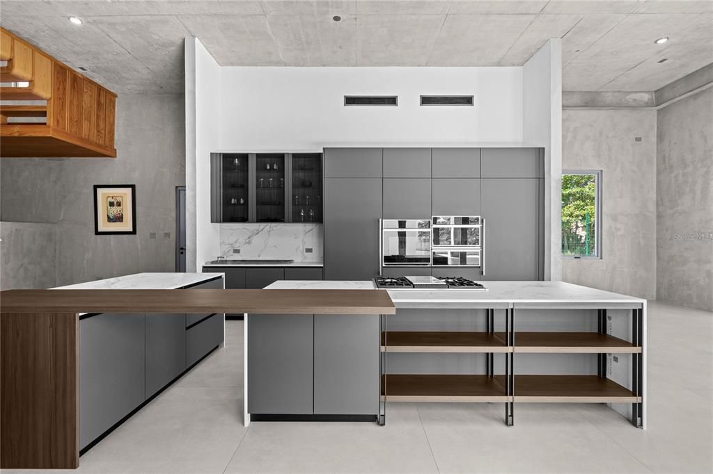En Venta: $2,500,000 (3 camas, 5 baños, 7450 Pies cuadrados)