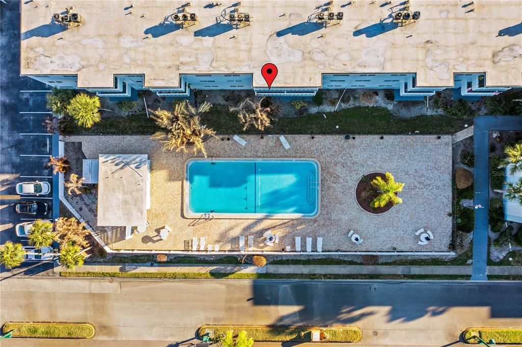For Sale: $142,000 (1 beds, 1 baths, 680 Square Feet)