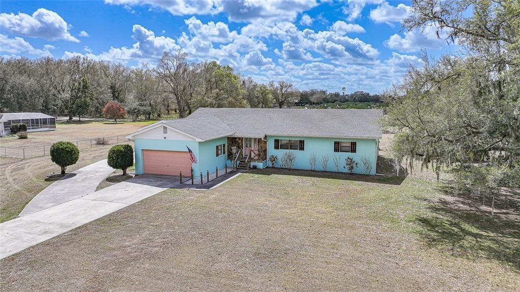 For Sale: $415,000 (3 beds, 2 baths, 2336 Square Feet)