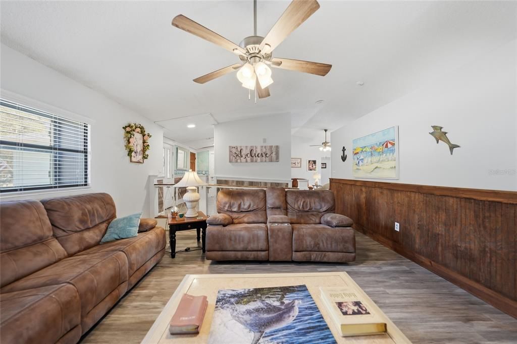 For Sale: $415,000 (3 beds, 2 baths, 2336 Square Feet)