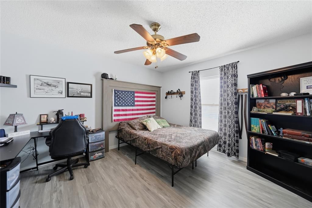For Sale: $415,000 (3 beds, 2 baths, 2336 Square Feet)