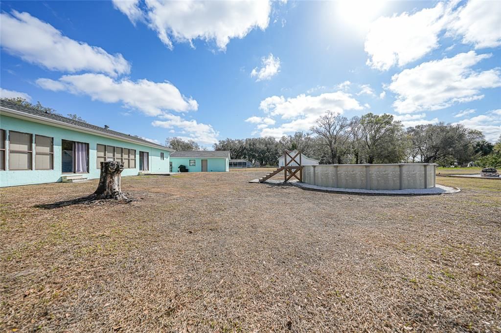 For Sale: $415,000 (3 beds, 2 baths, 2336 Square Feet)