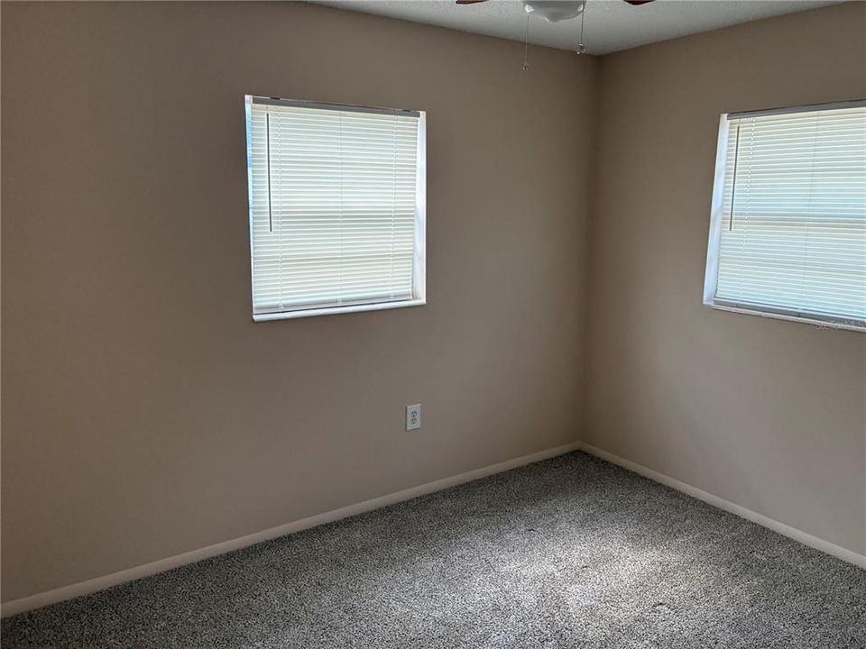 В аренду: $1,500 (2 спален, 1 ванн, 888 Квадратных фут)