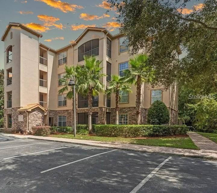 Active With Contract: $199,900 (3 beds, 2 baths, 1244 Square Feet)
