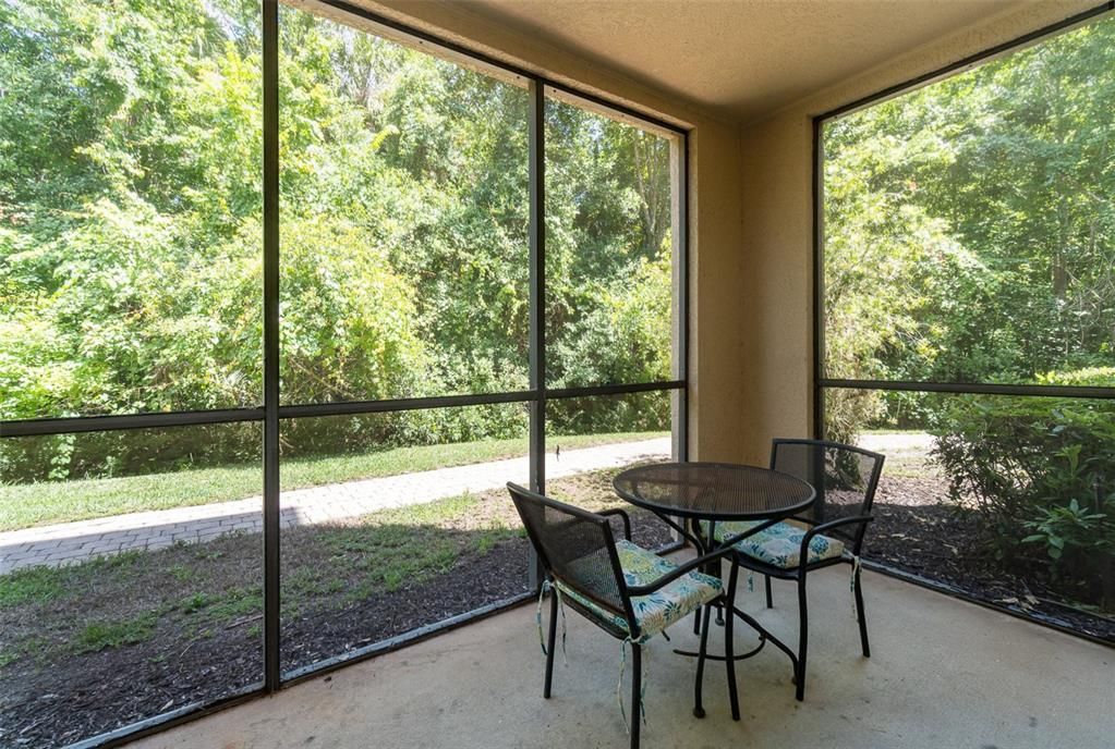Active With Contract: $199,900 (3 beds, 2 baths, 1244 Square Feet)