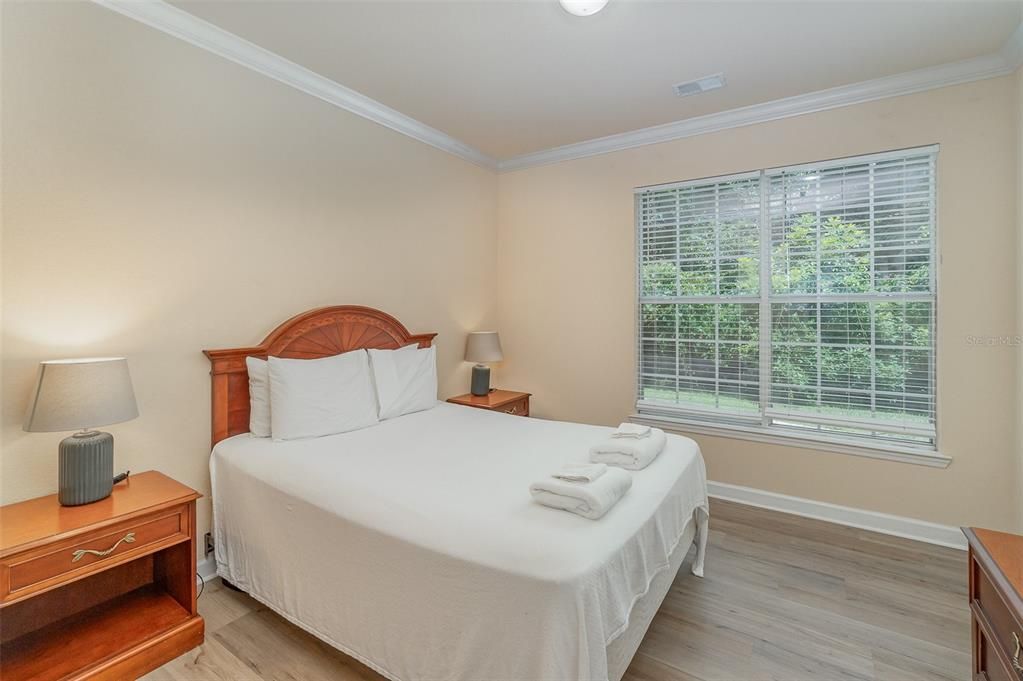 Active With Contract: $199,900 (3 beds, 2 baths, 1244 Square Feet)