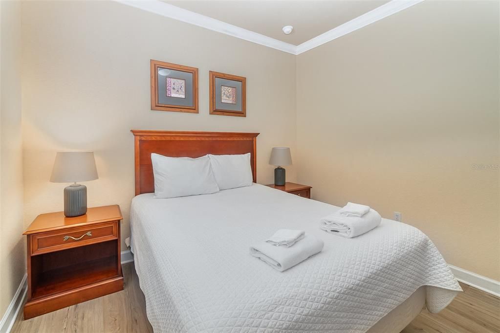 Active With Contract: $199,900 (3 beds, 2 baths, 1244 Square Feet)