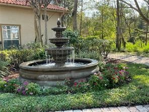 Active With Contract: $199,900 (3 beds, 2 baths, 1244 Square Feet)