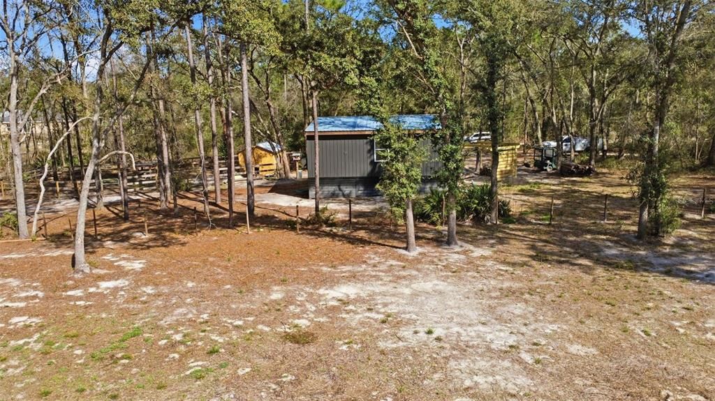 Active With Contract: $154,900 (1 beds, 1 baths, 420 Square Feet)