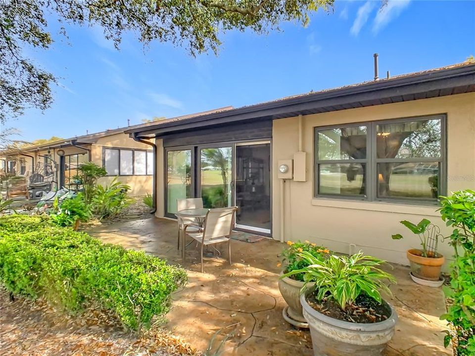 Active With Contract: $215,000 (2 beds, 2 baths, 1682 Square Feet)