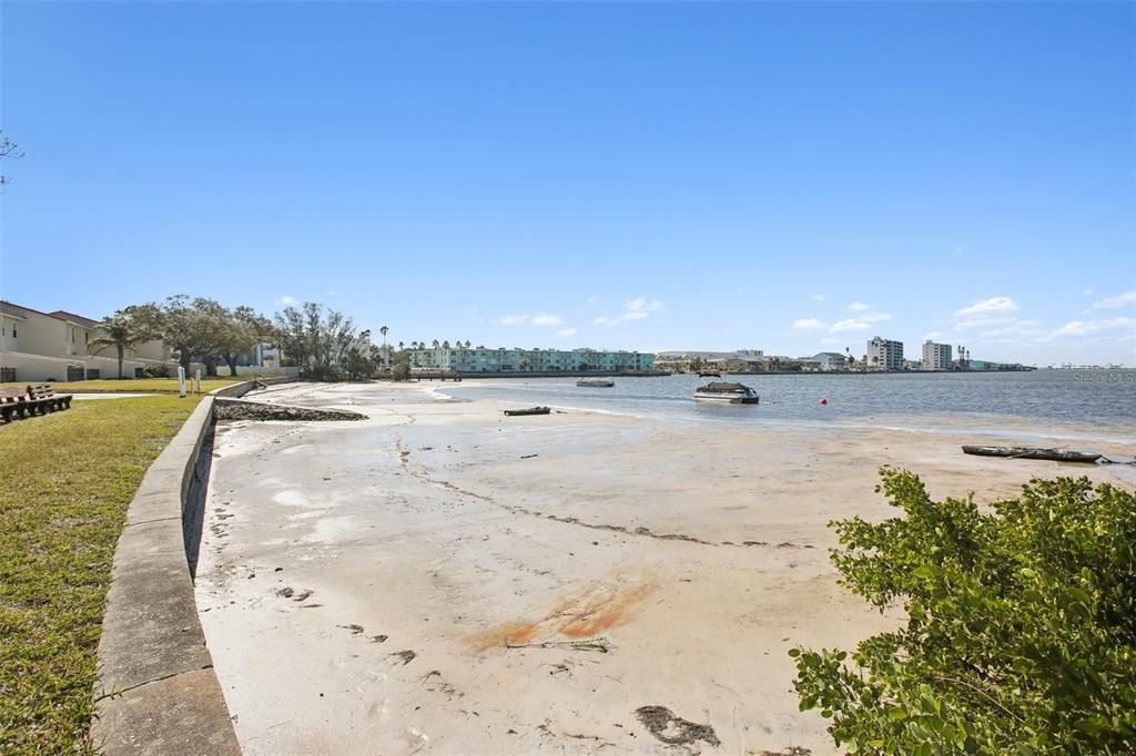 En Venta: $180,000 (2 camas, 1 baños, 930 Pies cuadrados)