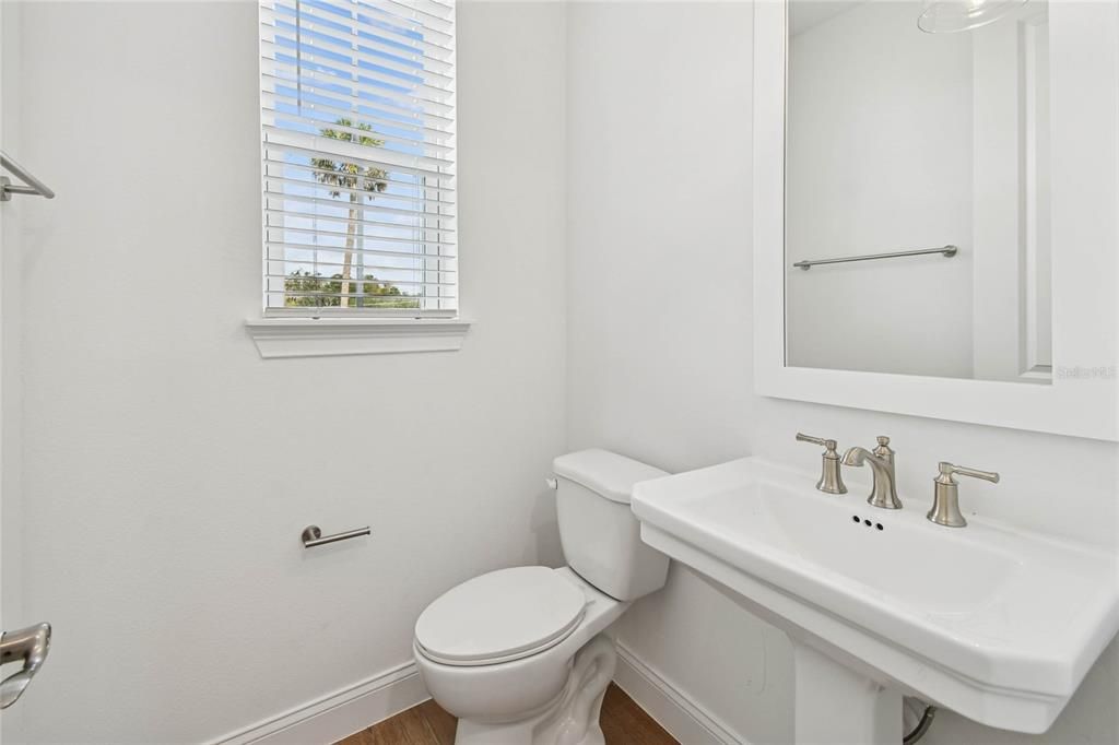 Active With Contract: $529,990 (4 beds, 3 baths, 2025 Square Feet)