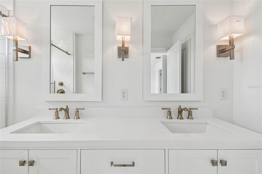 Active With Contract: $529,990 (4 beds, 3 baths, 2025 Square Feet)