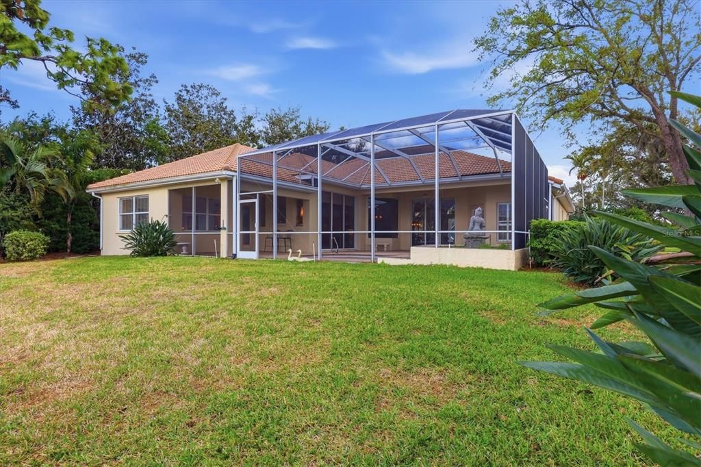 Activo con contrato: $1,499,000 (3 camas, 3 baños, 3246 Pies cuadrados)