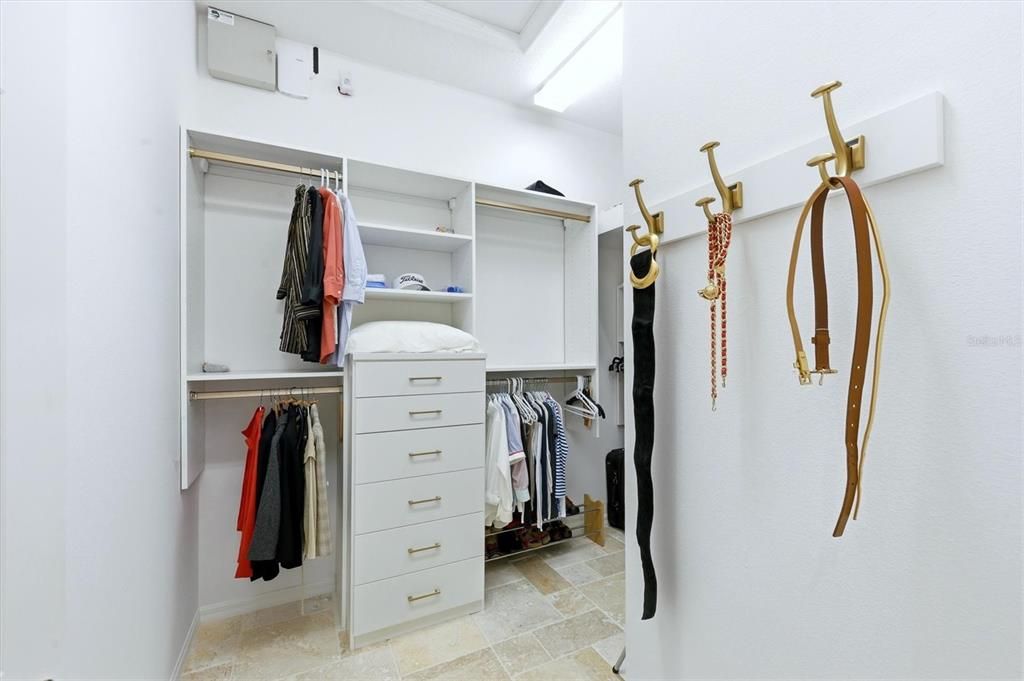 Activo con contrato: $1,499,000 (3 camas, 3 baños, 3246 Pies cuadrados)