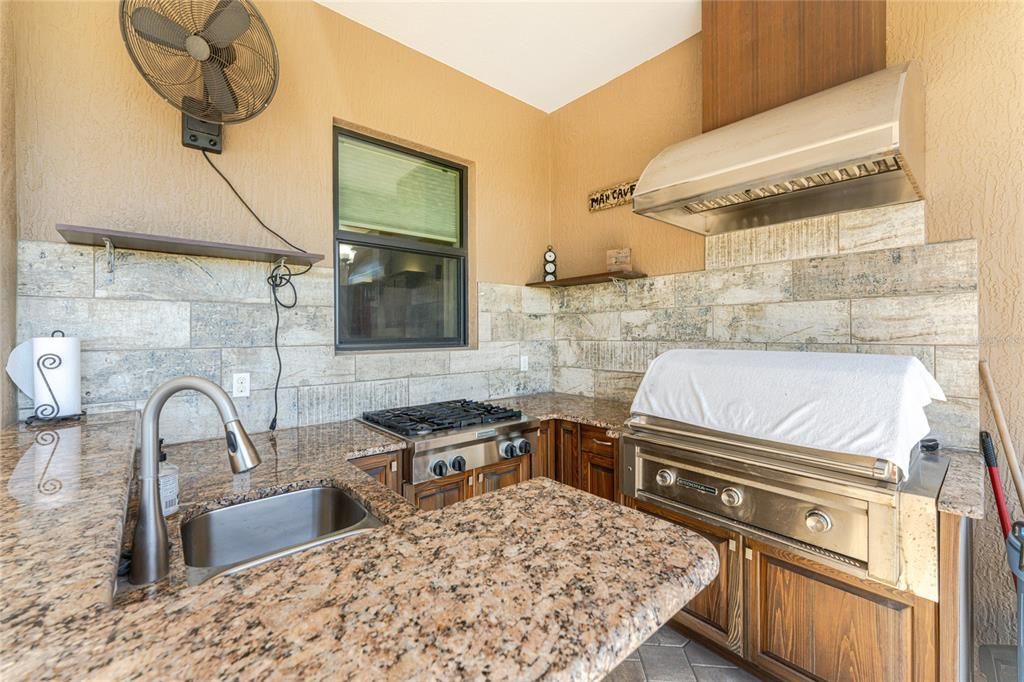 En Venta: $625,000 (6 camas, 4 baños, 3294 Pies cuadrados)