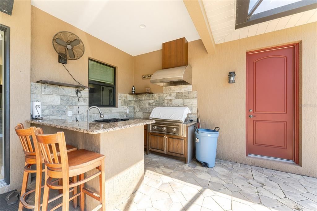 En Venta: $625,000 (6 camas, 4 baños, 3294 Pies cuadrados)