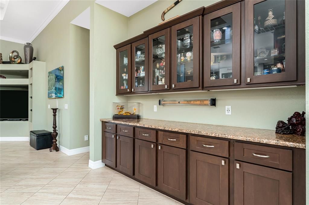 En Venta: $625,000 (6 camas, 4 baños, 3294 Pies cuadrados)