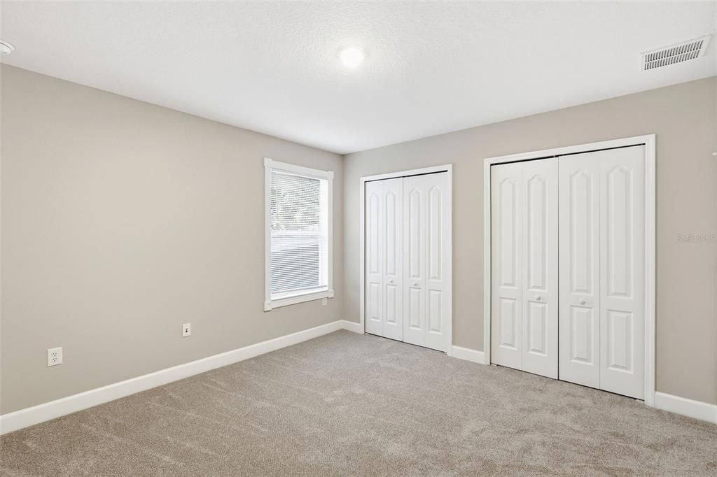 Active With Contract: $687,400 (6 beds, 4 baths, 3994 Square Feet)