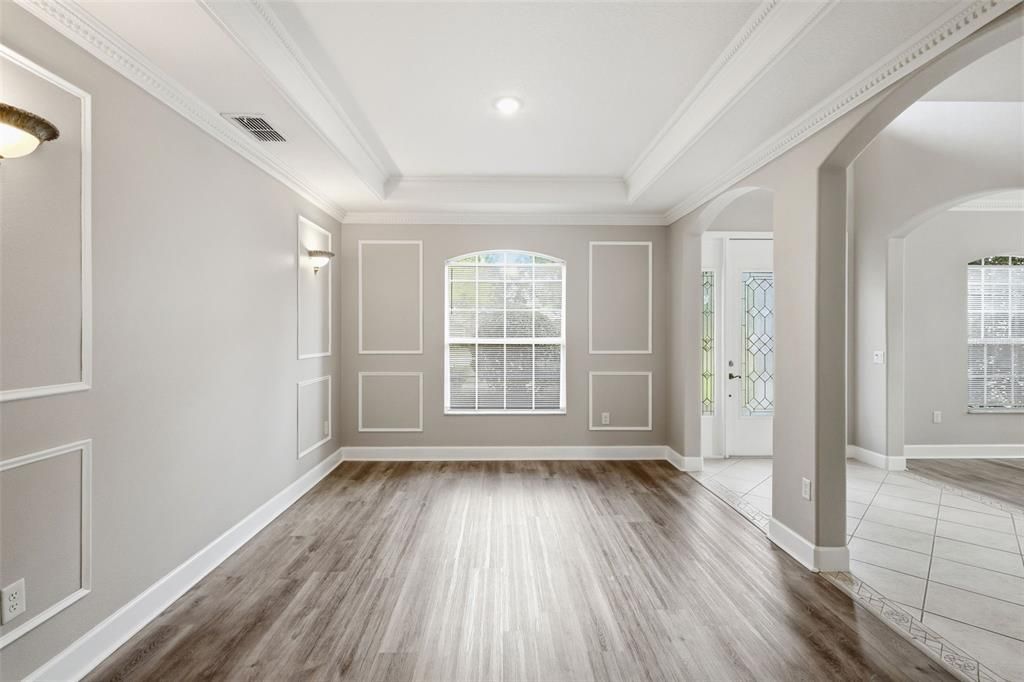 Active With Contract: $687,400 (6 beds, 4 baths, 3994 Square Feet)