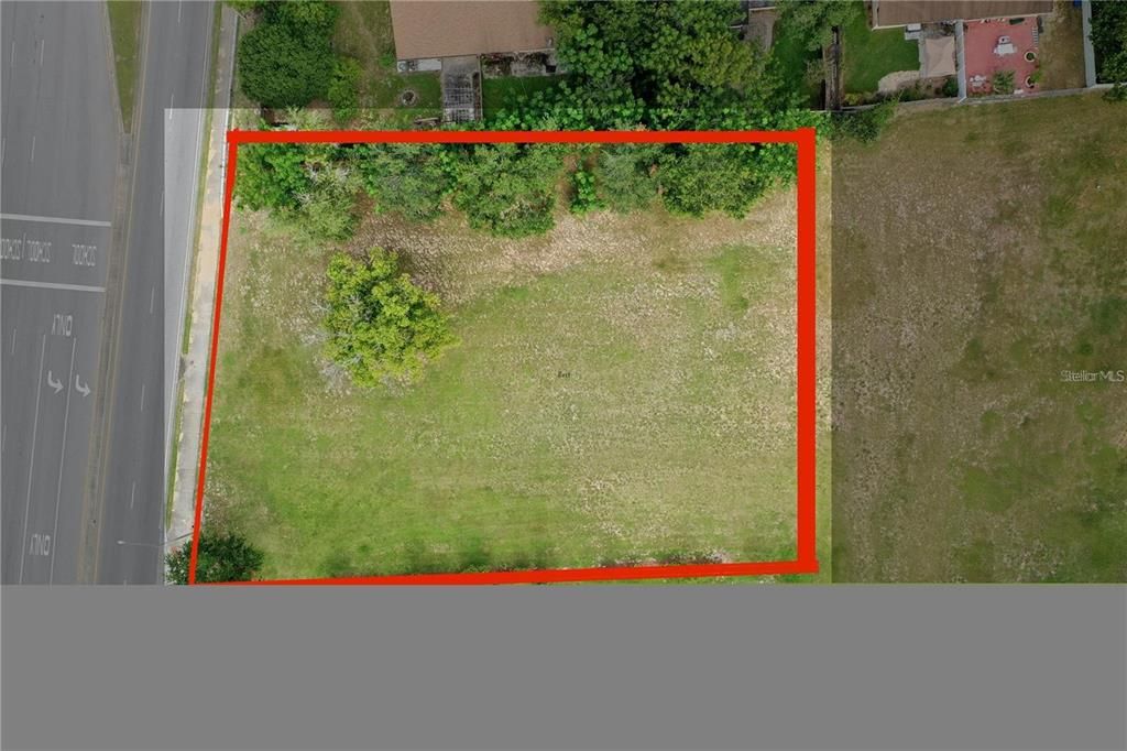 For Sale: $1,350,000 (0.75 acres)
