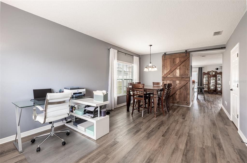 Activo con contrato: $539,900 (4 camas, 2 baños, 2836 Pies cuadrados)