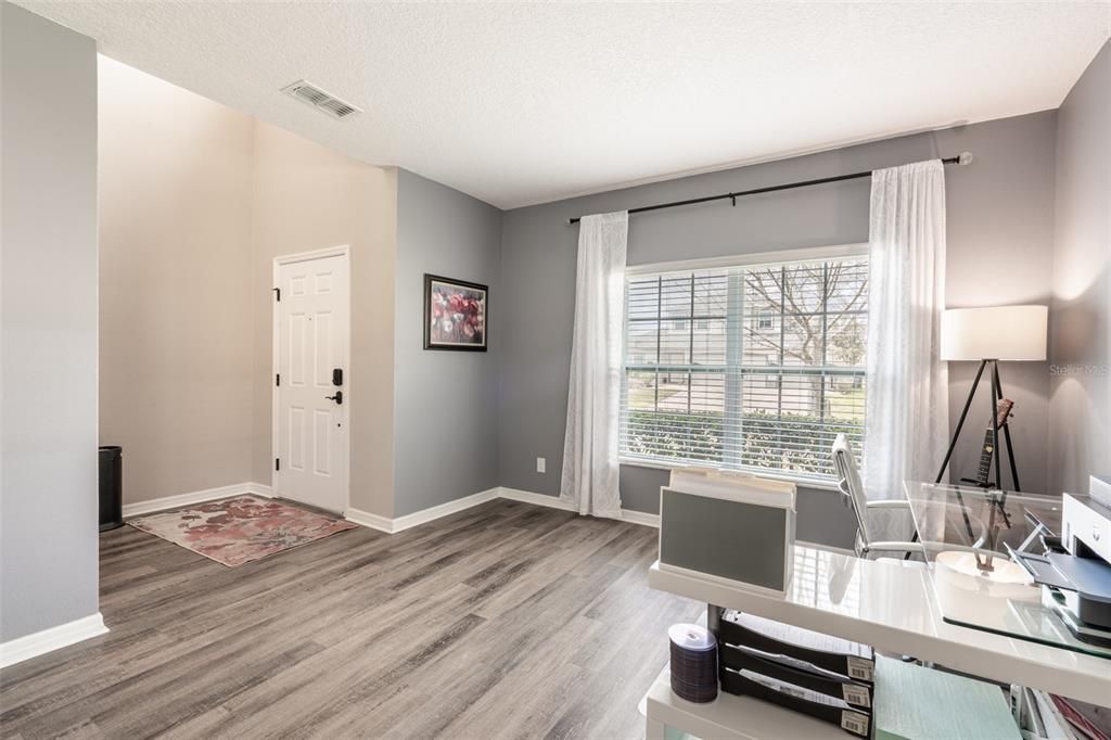 Activo con contrato: $539,900 (4 camas, 2 baños, 2836 Pies cuadrados)