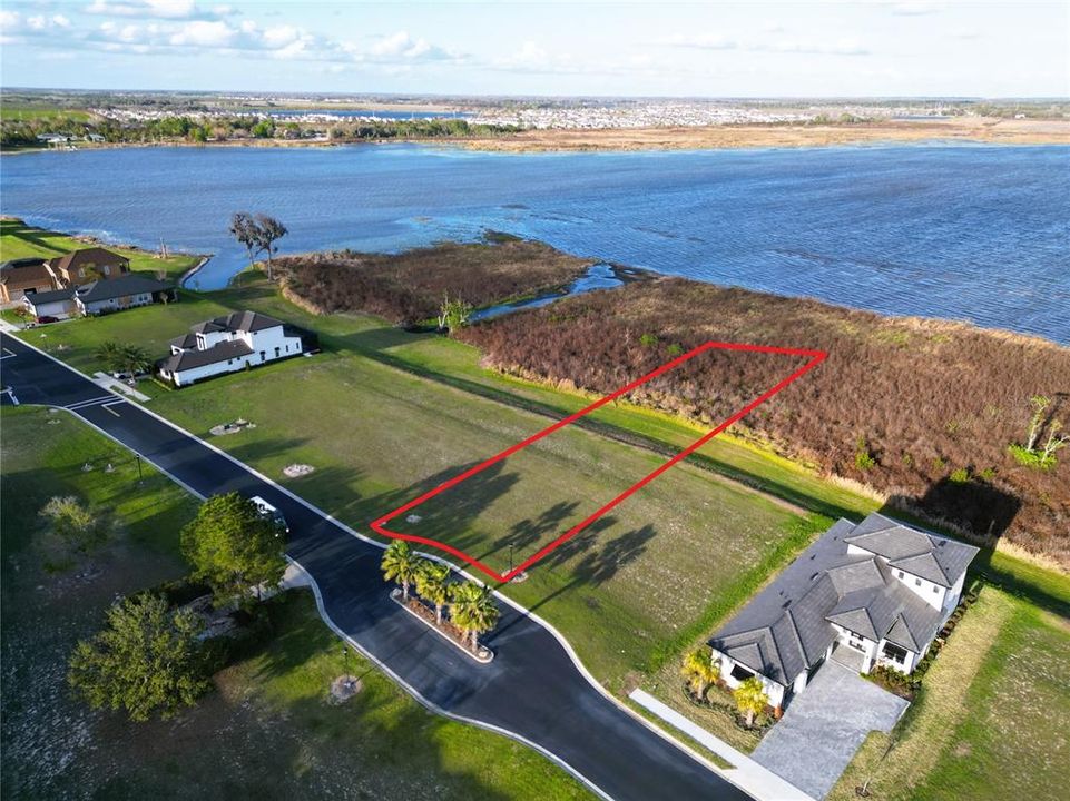 En Venta: $190,000 (0.52 acres)