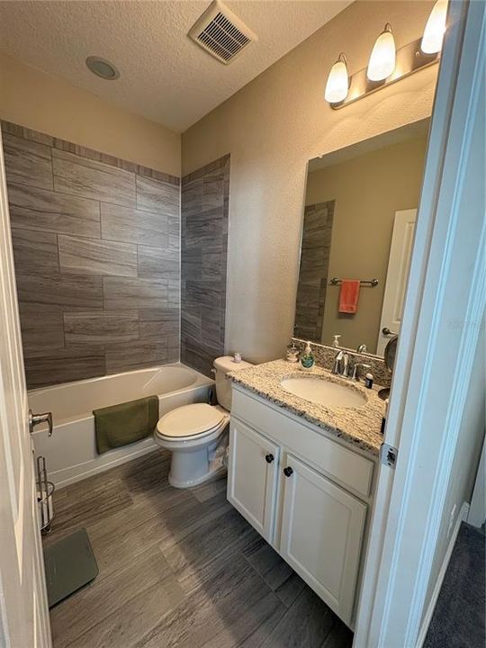 В аренду: $2,800 (3 спален, 2 ванн, 1392 Квадратных фут)