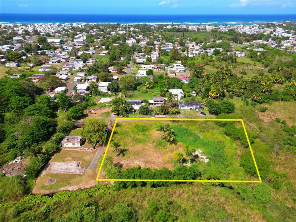 Vendido Recientemente: $150,000 (1.11 acres)