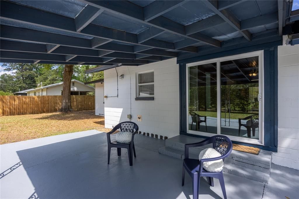 На продажу: $269,000 (2 спален, 1 ванн, 1201 Квадратных фут)