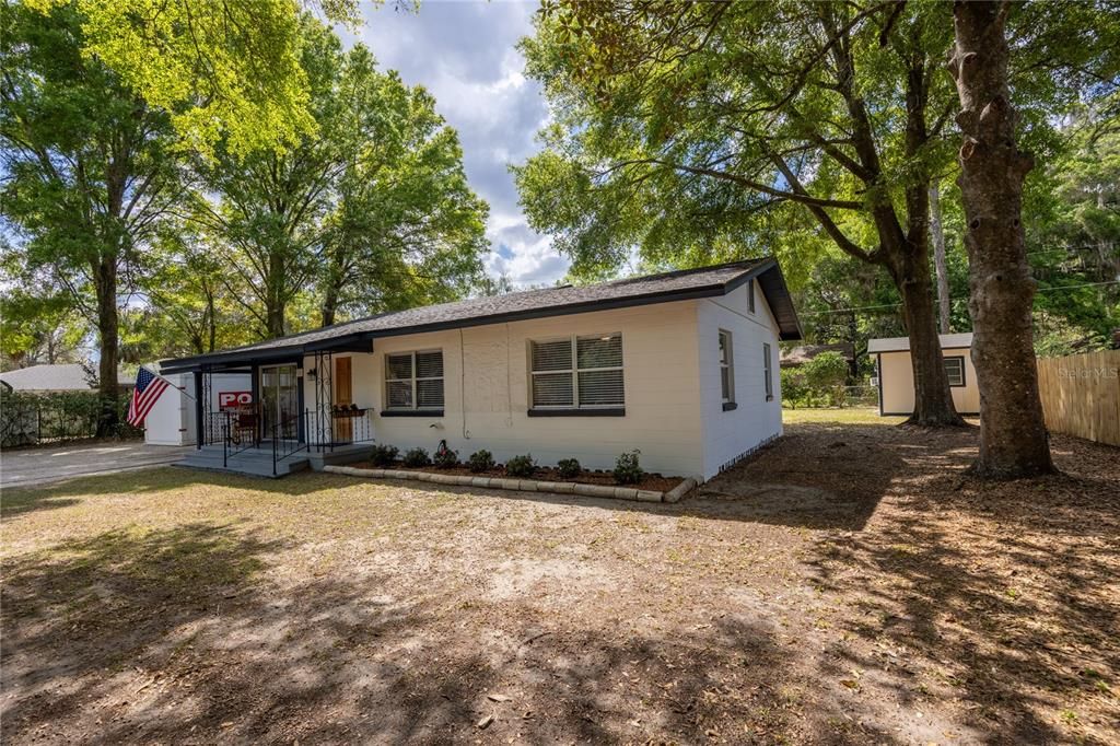 На продажу: $269,000 (2 спален, 1 ванн, 1201 Квадратных фут)