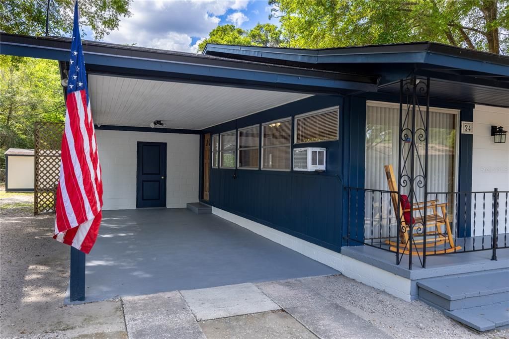 На продажу: $269,000 (2 спален, 1 ванн, 1201 Квадратных фут)