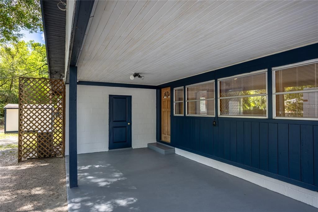 На продажу: $269,000 (2 спален, 1 ванн, 1201 Квадратных фут)