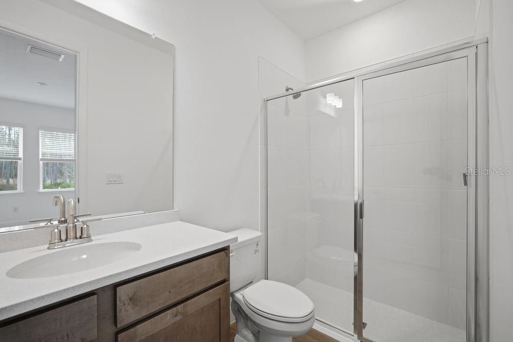 Activo con contrato: $639,999 (4 camas, 4 baños, 2921 Pies cuadrados)