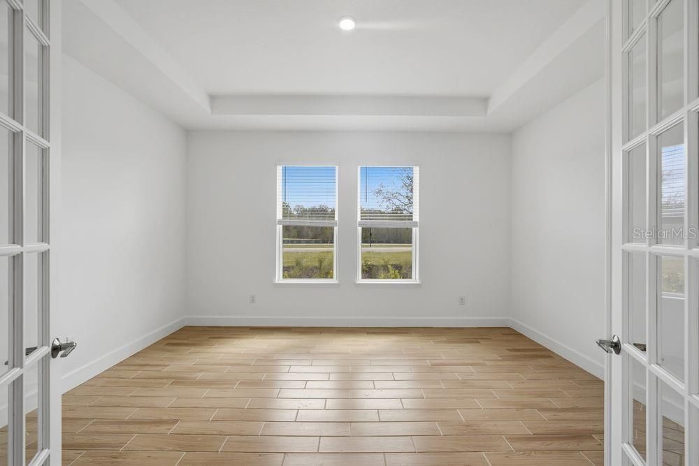 Activo con contrato: $639,999 (4 camas, 4 baños, 2921 Pies cuadrados)