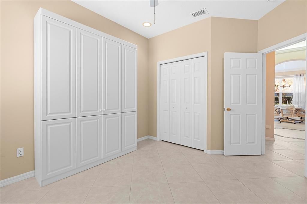 For Sale: $535,000 (3 beds, 2 baths, 2172 Square Feet)