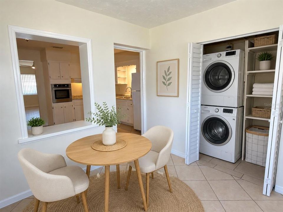 Active With Contract: $1,750 (2 beds, 1 baths, 900 Square Feet)