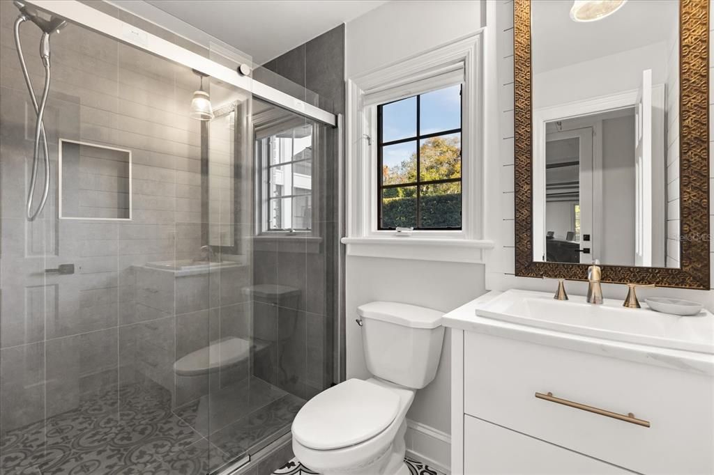 For Sale: $6,900,000 (6 beds, 5 baths, 6396 Square Feet)