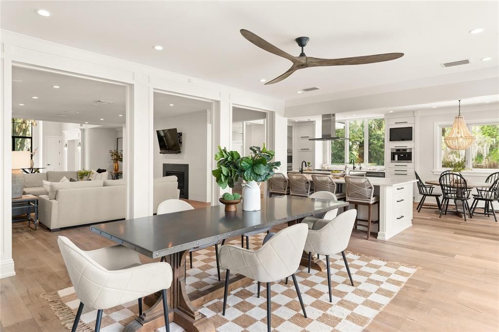 For Sale: $6,900,000 (6 beds, 5 baths, 6396 Square Feet)