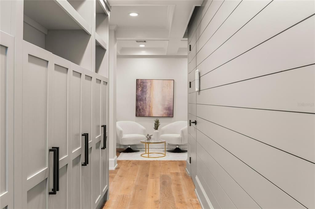 For Sale: $6,900,000 (6 beds, 5 baths, 6396 Square Feet)