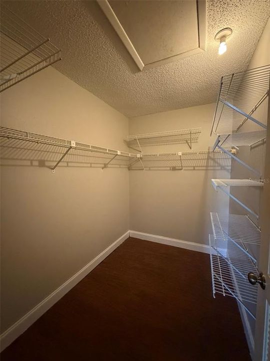 For Rent: $1,750 (2 beds, 2 baths, 1304 Square Feet)