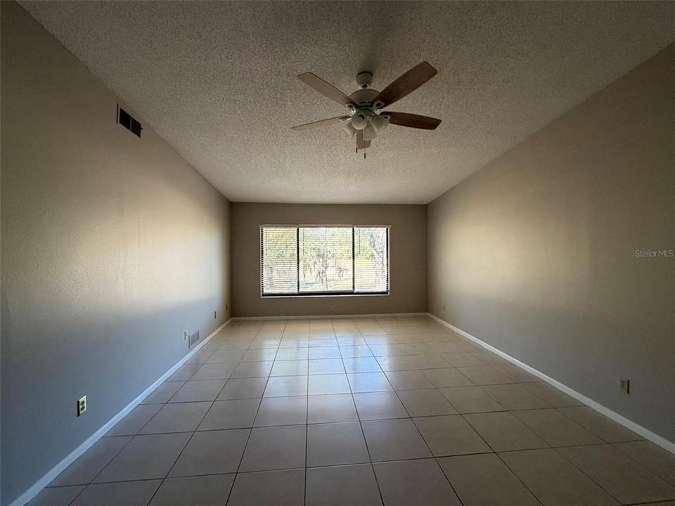 For Rent: $1,750 (2 beds, 2 baths, 1304 Square Feet)