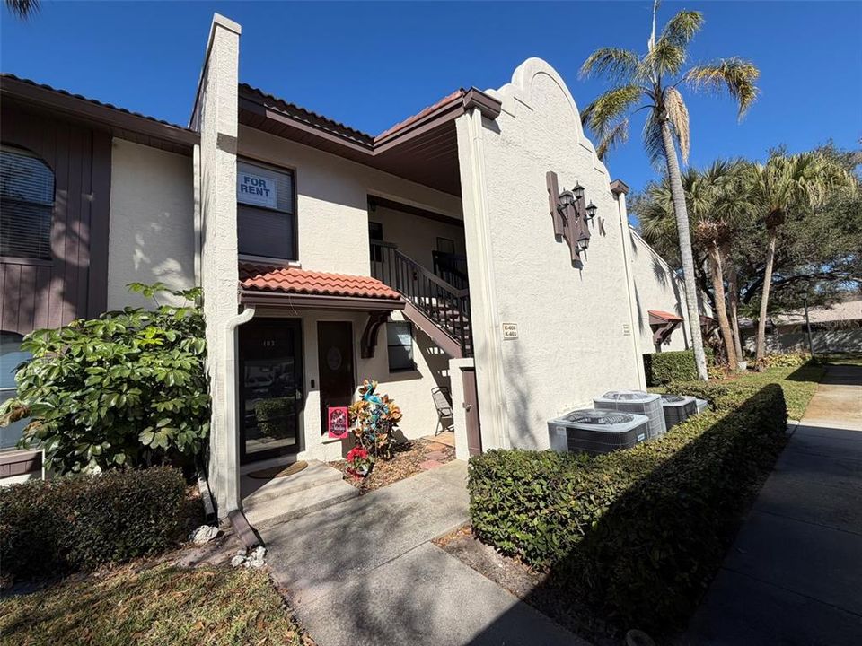 For Rent: $1,750 (2 beds, 2 baths, 1304 Square Feet)