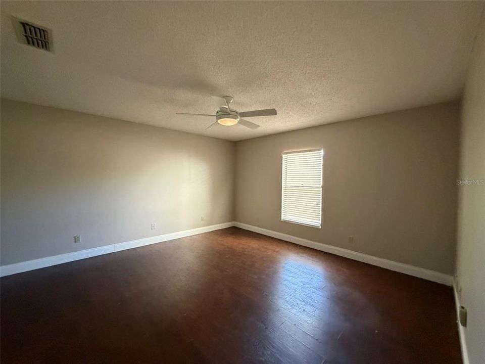 For Rent: $1,750 (2 beds, 2 baths, 1304 Square Feet)