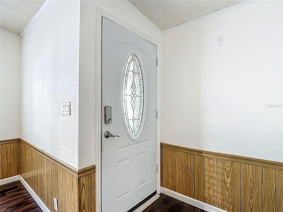 Active With Contract: $189,000 (3 beds, 2 baths, 1904 Square Feet)
