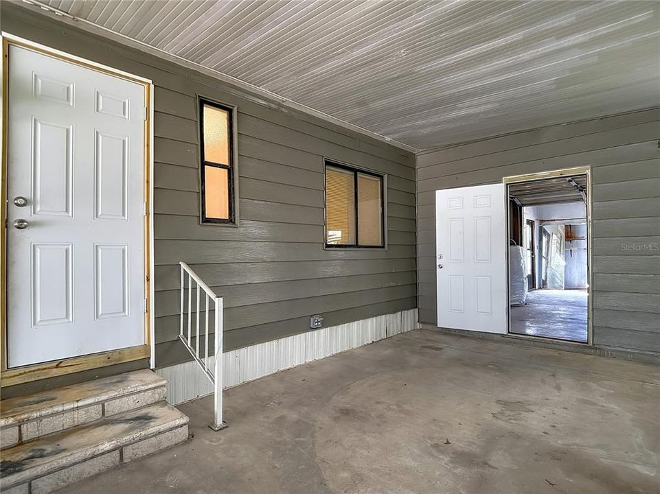 Active With Contract: $189,000 (3 beds, 2 baths, 1904 Square Feet)