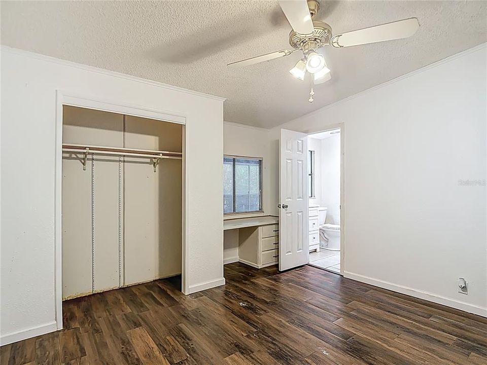 Active With Contract: $189,000 (3 beds, 2 baths, 1904 Square Feet)