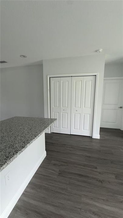 En Venta: $500,000 (6 camas, 0 baños, 2454 Pies cuadrados)